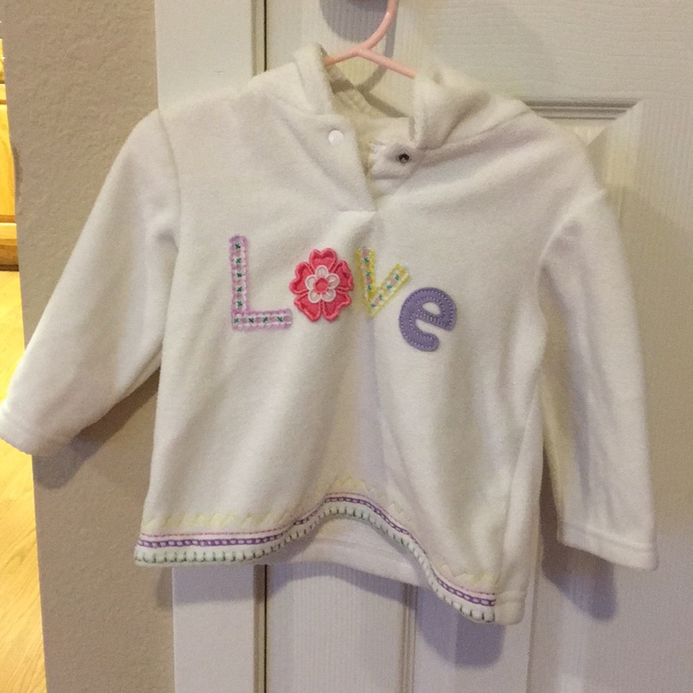 White fleece pullover